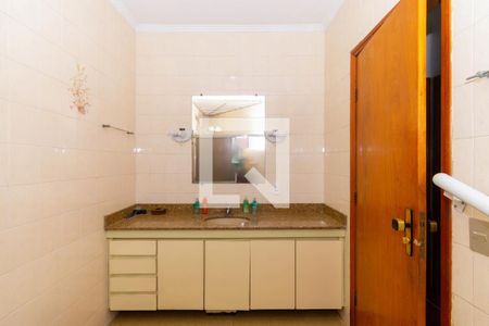 Casa à venda com 359m², 3 quartos e 4 vagasBanheiro 2