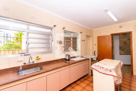 Casa à venda com 359m², 3 quartos e 4 vagasCozinha