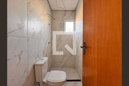 Apartamento à venda com 43m², 2 quartos e 1 vaga Apartamento à venda com 43m², 2 quartos e 1 vagaBanheiro da suíte