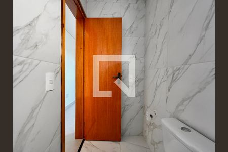 Apartamento à venda com 43m², 2 quartos e 1 vaga Apartamento à venda com 43m², 2 quartos e 1 vagaBanheiro