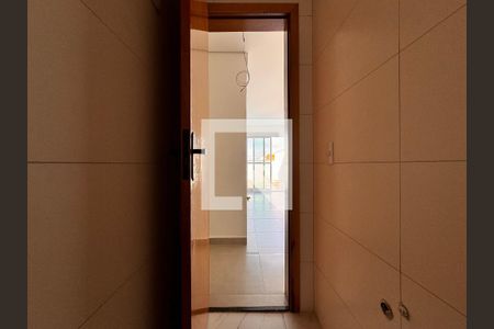Apartamento à venda com 86m², 2 quartos e 1 vaga Apartamento à venda com 86m², 2 quartos e 1 vagaBanheiro de serviço