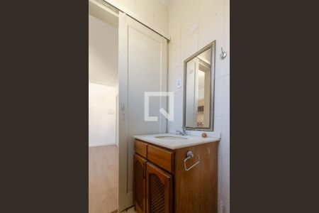Banheiro de kitnet/studio para alugar com 1 quarto, 20m² em Cidade Baixa, Porto Alegre