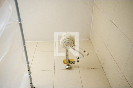 Detalhe Banheiro de kitnet/studio para alugar com 1 quarto, 20m² em Cidade Baixa, Porto Alegre