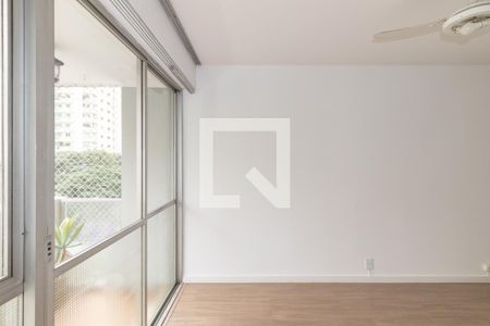 Sala de apartamento para alugar com 3 quartos, 85m² em Vila Uberabinha, São Paulo