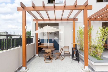 Apartamento para alugar com 38m², 2 quartos e sem vagaÁrea comum - Churrasqueira