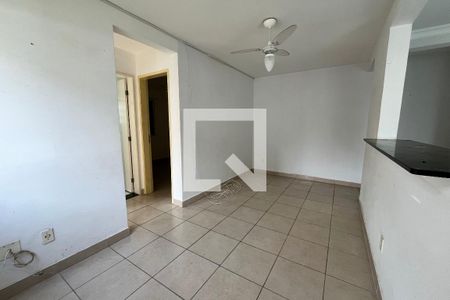 Sala de apartamento para alugar com 2 quartos, 42m² em Vila Urupês, Suzano