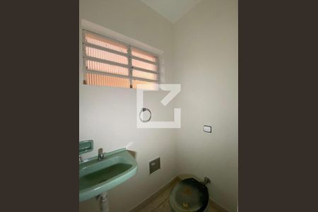 Casa à venda com 230m², 6 quartos e 4 vagasLavabo