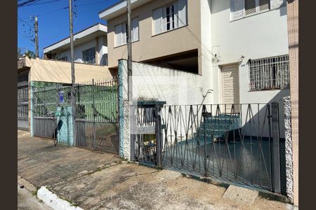 Casa à venda com 230m², 6 quartos e 4 vagasFachada