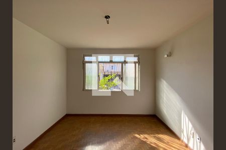 Sala de casa à venda com 6 quartos, 230m² em Jardim Itália, São Paulo