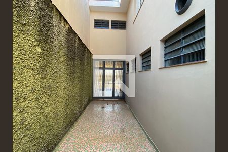 Casa à venda com 230m², 6 quartos e 4 vagasQuintal