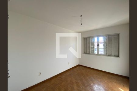 Quarto 1 de casa à venda com 6 quartos, 230m² em Jardim Itália, São Paulo