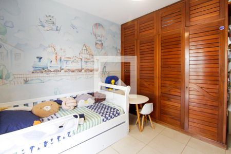 Apartamento à venda com 410m², 4 quartos e 3 vagasQuarto 2