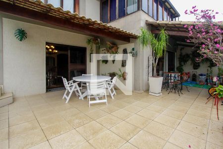 Apartamento à venda com 410m², 4 quartos e 3 vagasVaranda