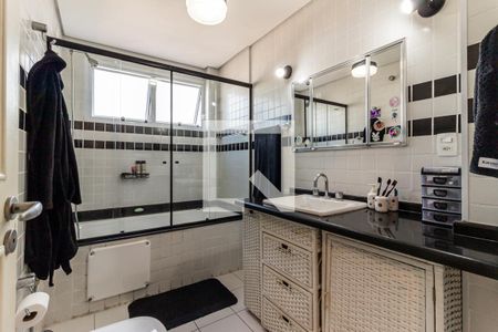 Apartamento à venda com 209m², 3 quartos e 1 vagaBanheiro 2