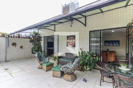 Apartamento à venda com 186m², 3 quartos e 3 vagas Apartamento à venda com 186m², 3 quartos e 3 vagasVaranda