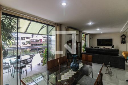 Apartamento à venda com 186m², 3 quartos e 3 vagas Apartamento à venda com 186m², 3 quartos e 3 vagasSala