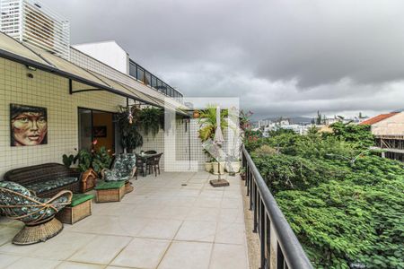 Apartamento à venda com 186m², 3 quartos e 3 vagas Apartamento à venda com 186m², 3 quartos e 3 vagasVaranda