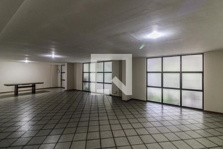 Apartamento à venda com 186m², 3 quartos e 3 vagas Apartamento à venda com 186m², 3 quartos e 3 vagasÁrea comum