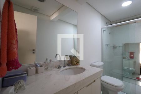 Apartamento para alugar com 250m², 3 quartos e 4 vagasBanheiro da Suíte 1