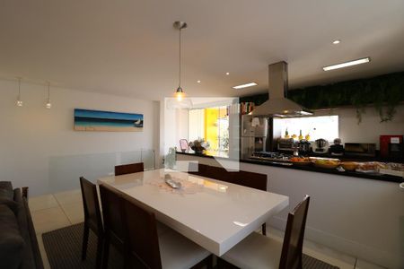 Apartamento para alugar com 250m², 3 quartos e 4 vagasCozinha