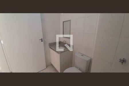 Apartamento para alugar com 46m², 2 quartos e 1 vaga Apartamento para alugar com 46m², 2 quartos e 1 vagaBanheiro