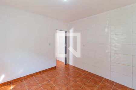 Quarto de casa para alugar com 1 quarto, 40m² em Km 18, Osasco