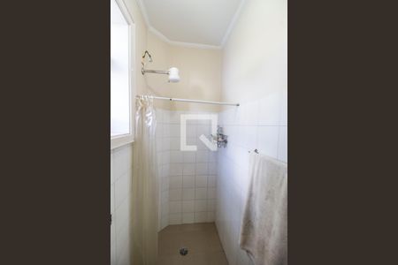 Casa de condomínio à venda com 550m², 4 quartos e 4 vagas Casa de condomínio à venda com 550m², 4 quartos e 4 vagasBanheiro de serviço