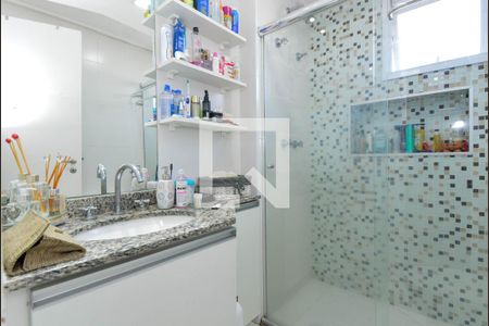 Apartamento à venda com 83m², 2 quartos e 1 vaga Apartamento à venda com 83m², 2 quartos e 1 vagaBanheiro da Suíte