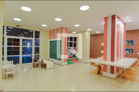 Apartamento à venda com 83m², 2 quartos e 1 vaga Apartamento à venda com 83m², 2 quartos e 1 vagaBrinquedoteca