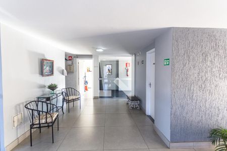 Apartamento para alugar com 65m², 2 quartos e sem vagaHall de Entrada