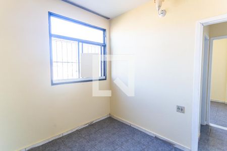 Quarto 2 de apartamento para alugar com 2 quartos, 65m² em Concórdia, Belo Horizonte