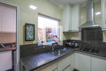 Casa à venda com 125m², 3 quartos e 2 vagasCozinha