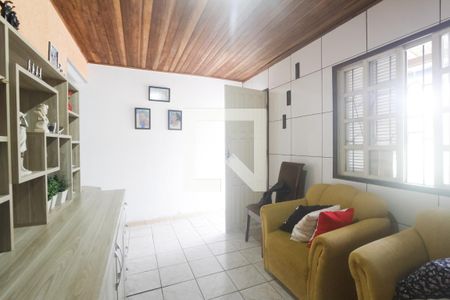 Sala de casa à venda com 3 quartos, 31m² em Morro Santana, Porto Alegre