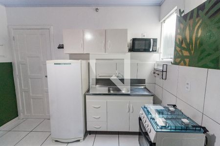 Sala/Cozinha de apartamento para alugar com 1 quarto, 34m² em Ipiranga, São José