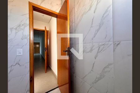 Apartamento à venda com 92m², 2 quartos e 1 vaga Apartamento à venda com 92m², 2 quartos e 1 vagaBanheiro da Suíte