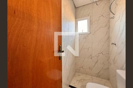 Apartamento à venda com 92m², 2 quartos e 1 vaga Apartamento à venda com 92m², 2 quartos e 1 vagaBanheiro da Suíte