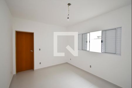 Suíte de casa à venda com 2 quartos, 230m² em Parque Vitoria, São Paulo