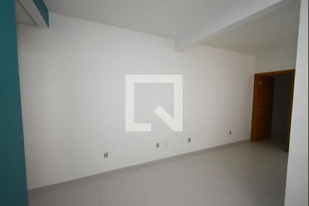 Sala de casa à venda com 2 quartos, 230m² em Parque Vitoria, São Paulo