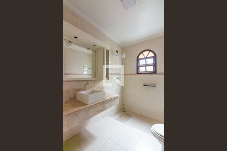 Casa para alugar com 250m², 3 quartos e 2 vagasBanheiro