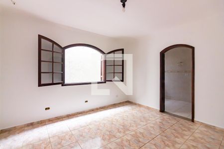 Casa para alugar com 250m², 3 quartos e 2 vagasSuíte 