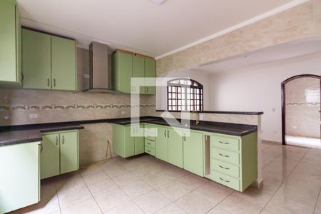 Casa para alugar com 250m², 3 quartos e 2 vagasCozinha 