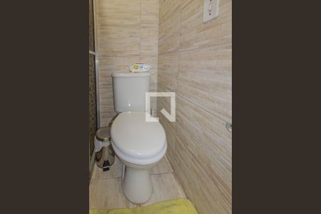 Apartamento à venda com 42m², 2 quartos e 1 vaga Apartamento à venda com 42m², 2 quartos e 1 vagaBanheiro