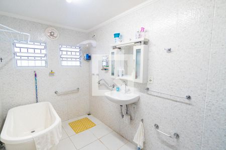 Casa à venda com 214m², 2 quartos e 1 vaga Casa à venda com 214m², 2 quartos e 1 vagaBanheiro