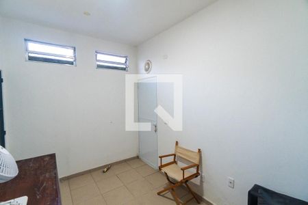 Casa à venda com 214m², 2 quartos e 1 vaga Casa à venda com 214m², 2 quartos e 1 vagaQuarto de Serviço
