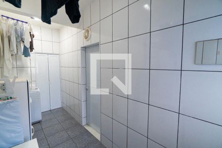 Casa à venda com 214m², 2 quartos e 1 vaga Casa à venda com 214m², 2 quartos e 1 vagaÁrea de Serviço