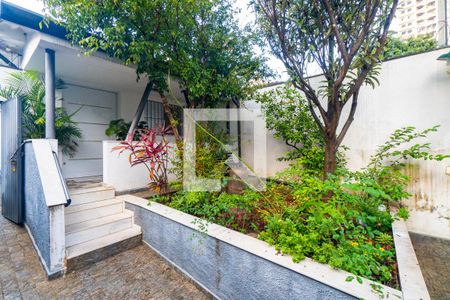 Casa à venda com 214m², 2 quartos e 1 vaga Casa à venda com 214m², 2 quartos e 1 vagaJardim