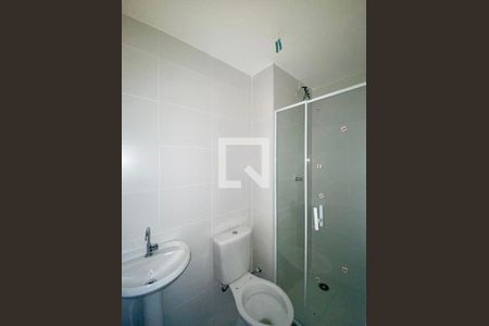 Banheiro de apartamento para alugar com 2 quartos, 42m² em Brás, São Paulo