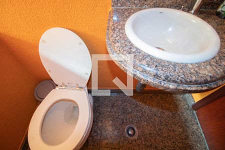 Lavabo de casa à venda com 3 quartos, 205m² em Vila Nova Mazzei, São Paulo