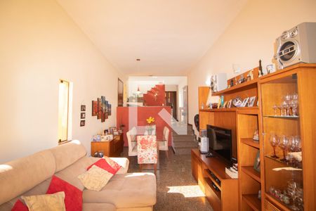 Sala de casa à venda com 3 quartos, 205m² em Vila Nova Mazzei, São Paulo