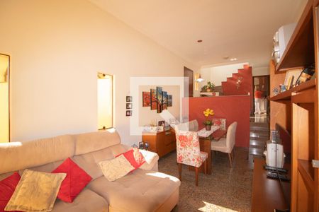 Sala de casa à venda com 3 quartos, 205m² em Vila Nova Mazzei, São Paulo